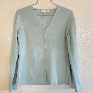 🧁3/$25🧁 Casual Corner V-neck Button Cardigan